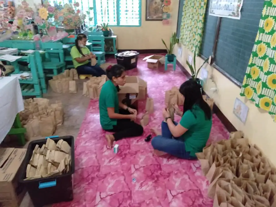 DepEd implements school-based feeding program Image 4