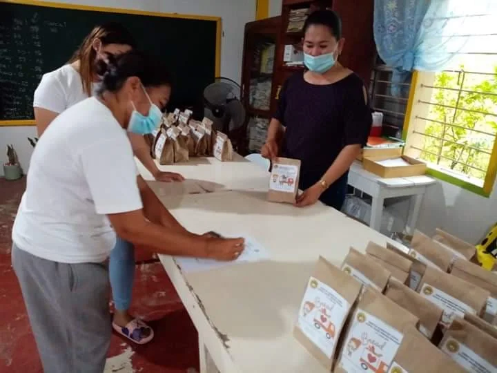 DepEd implements school-based feeding program Image 5
