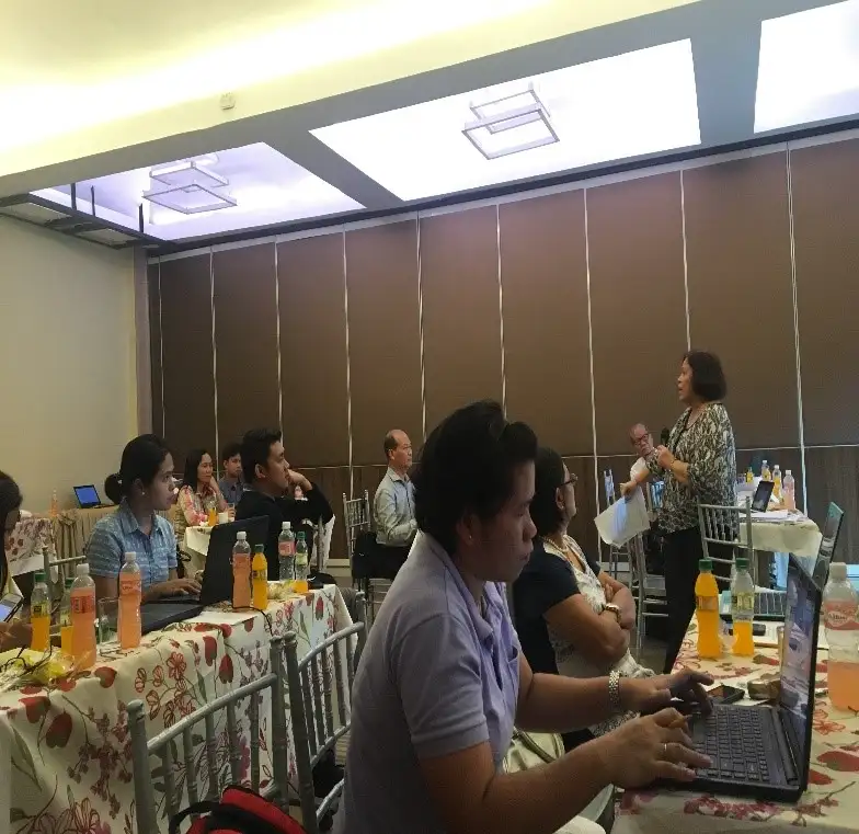 DOHRO8 in Collaboration with EVHRDC Conducts R&D Program: EVHRDC Research Management Committee Mentoring and Coaching Activity for Researchers in Region VIII Image 4