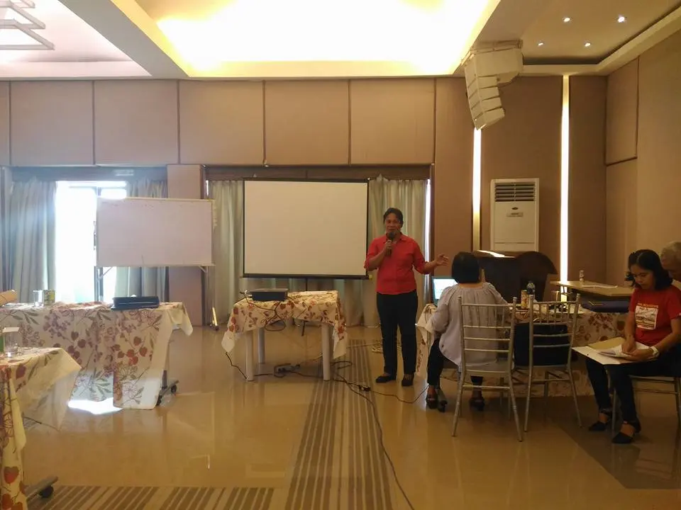 DOHRO8 in Collaboration with EVHRDC Conducts R&D Program: EVHRDC Research Management Committee Mentoring and Coaching Activity for Researchers in Region VIII Image 6