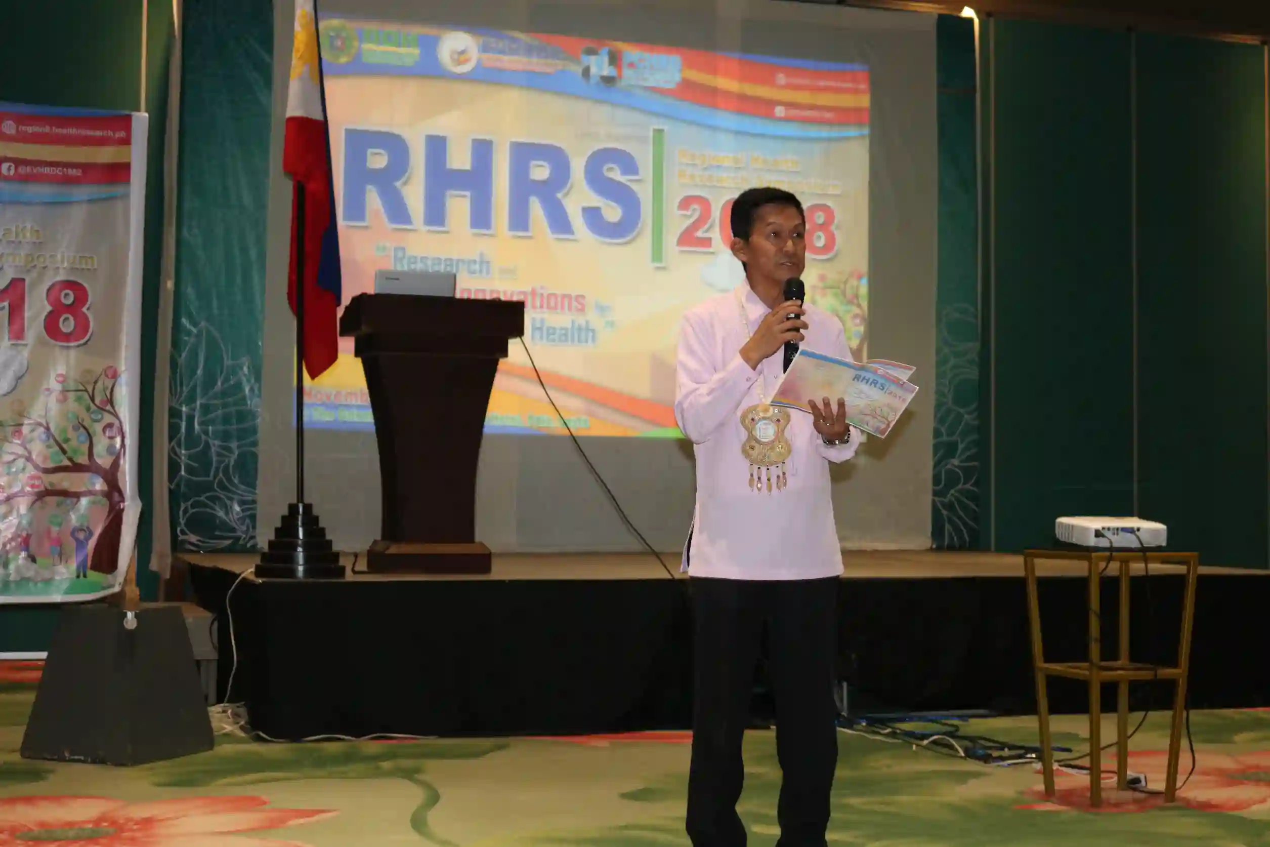 The DOH and DOST through EVHRDC holds their 2018 RHRS Image 19